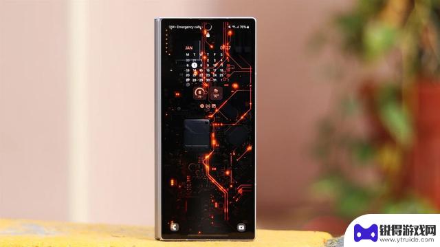 三星Galaxy Z折叠手机发布会预热，Ultra成为新的焦点