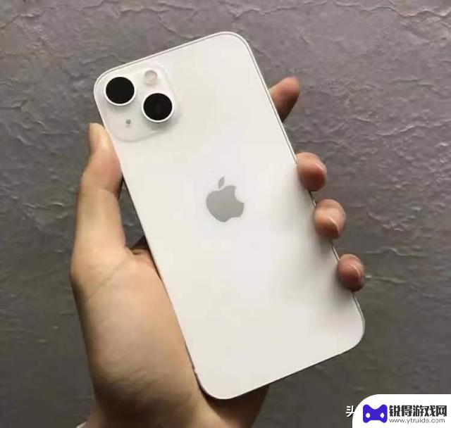 苹果妥协：iPhone13售价大幅下调至3999元，更加实惠