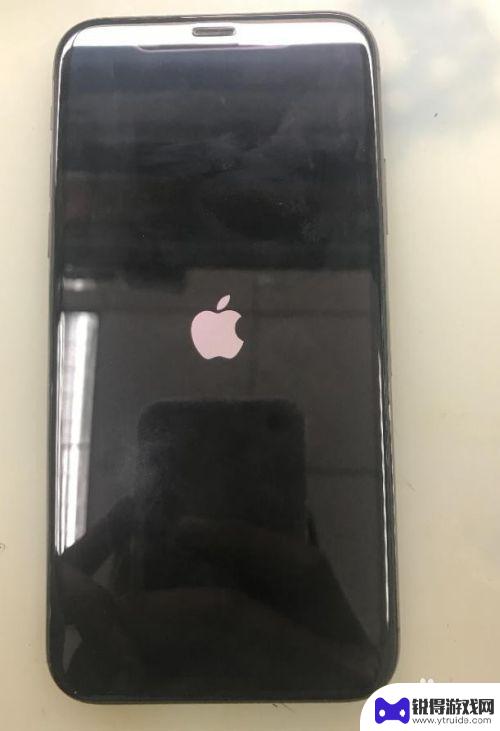 苹果手机进水开机一直显示白苹果怎么办 iPhone X进水后无法开机怎么办